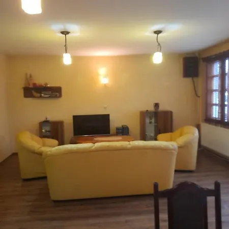 дани Holiday home *